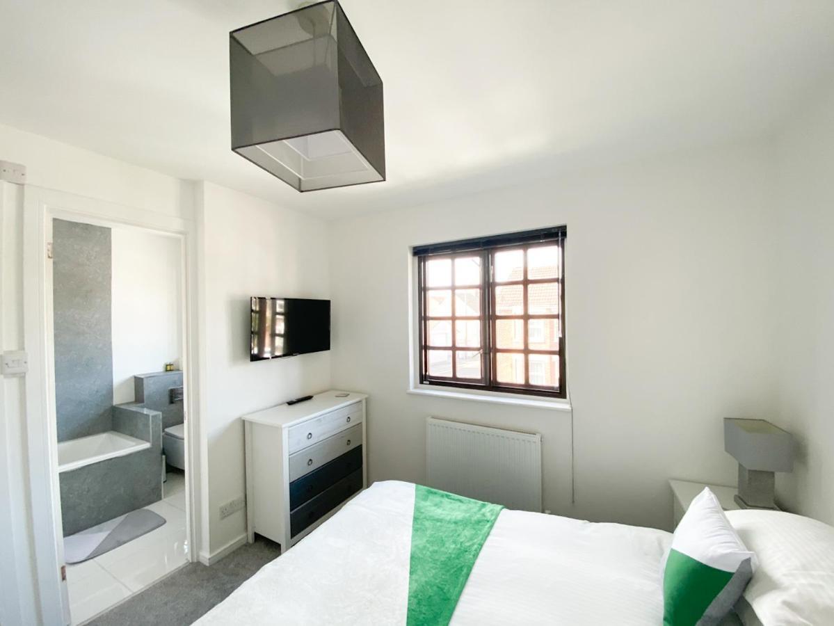 Harbourside House - Great Location - Parking - 2 En-Suites - Sleeps 5 Plus 1 Poole Esterno foto