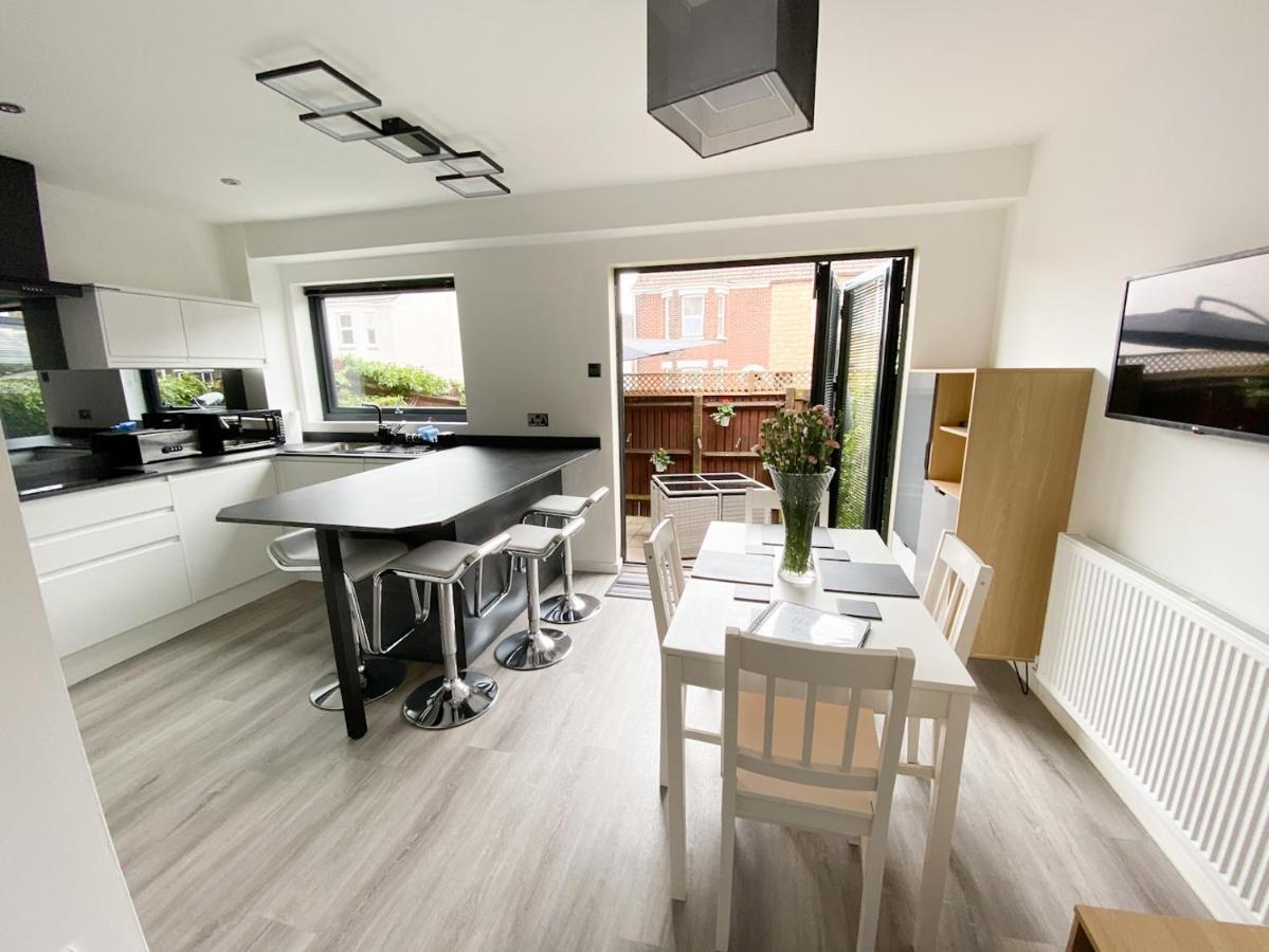Harbourside House - Great Location - Parking - 2 En-Suites - Sleeps 5 Plus 1 Poole Esterno foto