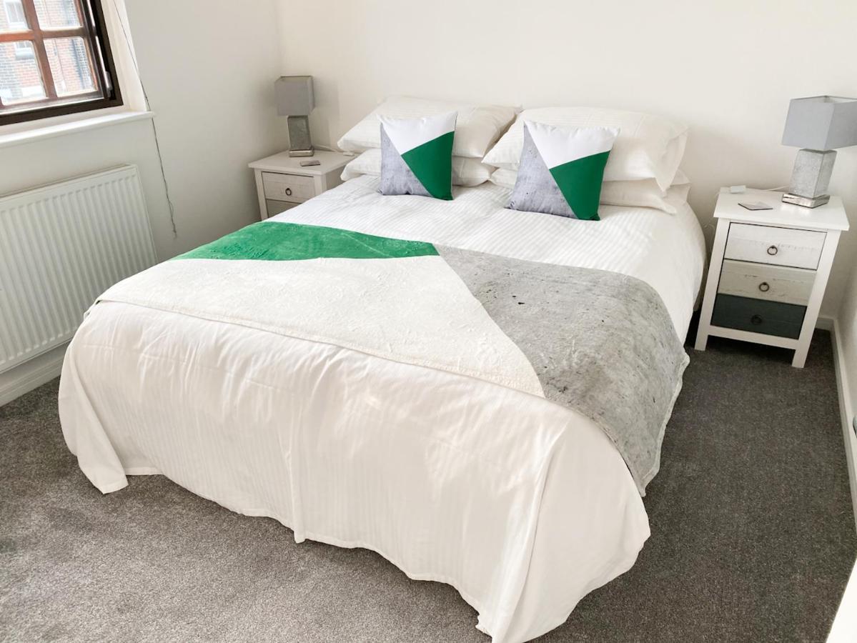 Harbourside House - Great Location - Parking - 2 En-Suites - Sleeps 5 Plus 1 Poole Esterno foto