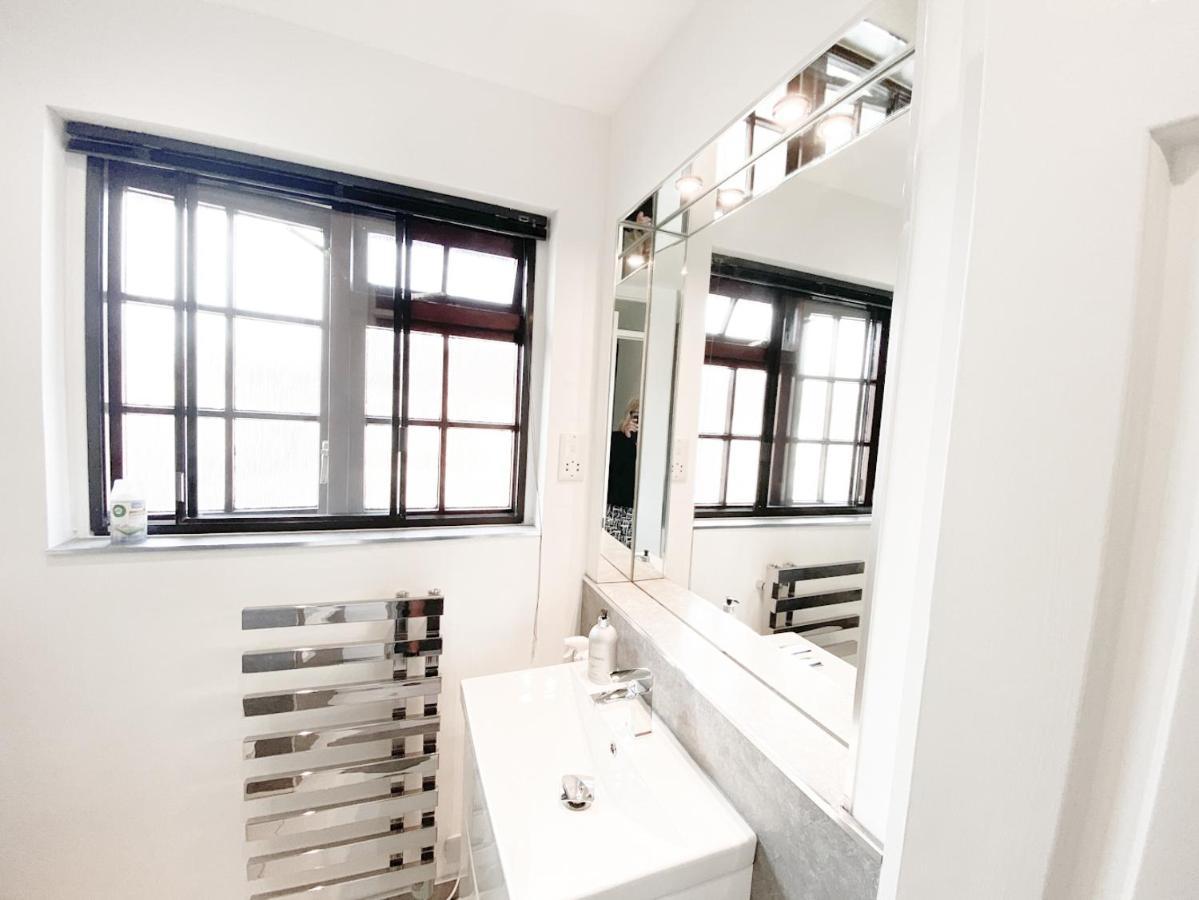 Harbourside House - Great Location - Parking - 2 En-Suites - Sleeps 5 Plus 1 Poole Esterno foto
